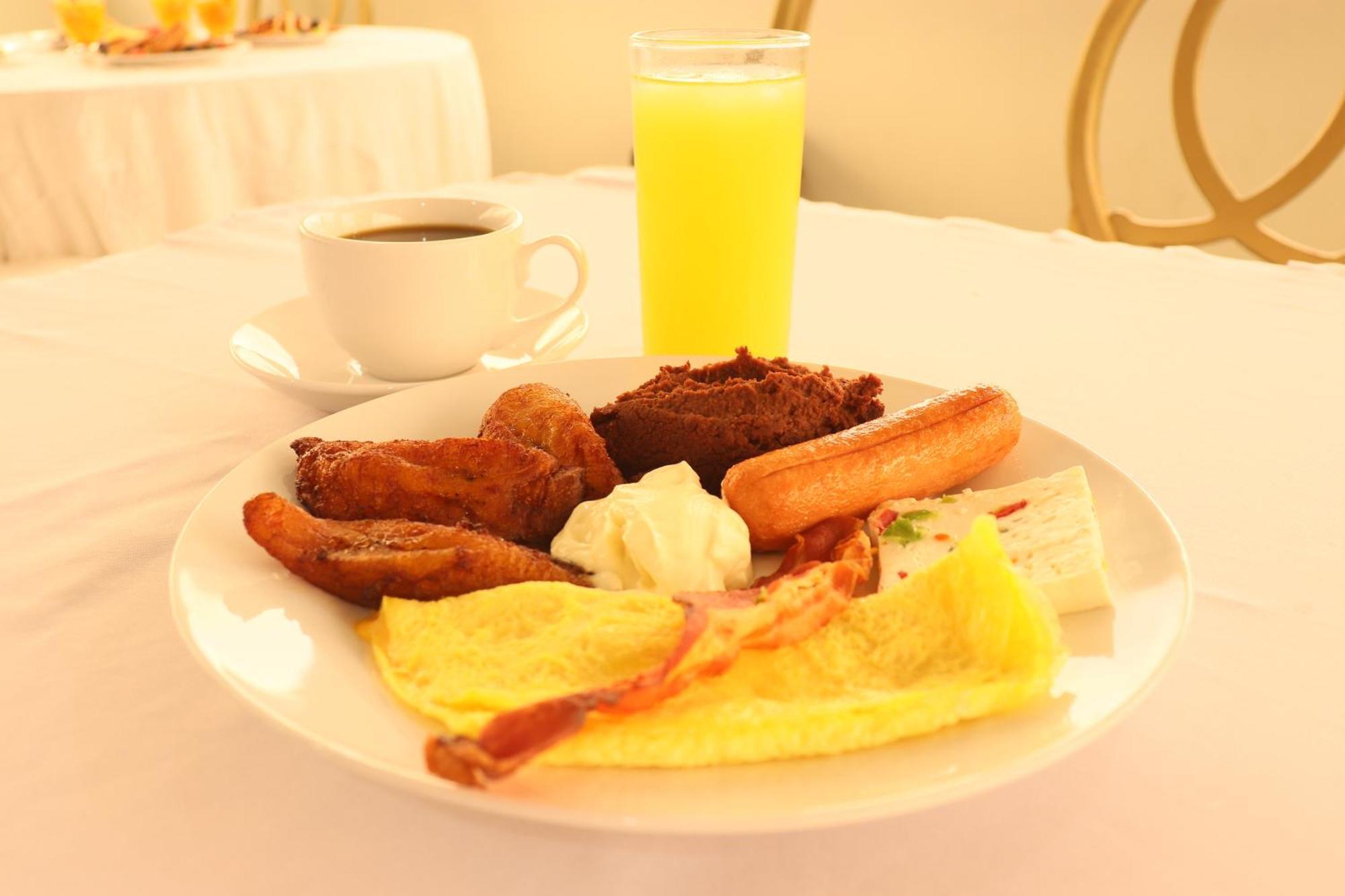 Hotel Los Andes ซานเปโดร ซูลา ภายนอก รูปภาพ