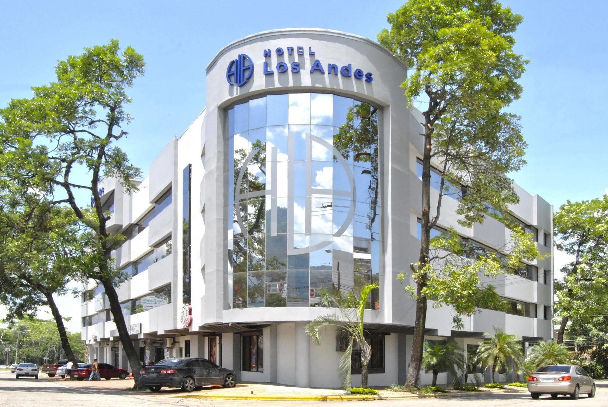 Hotel Los Andes ซานเปโดร ซูลา ภายนอก รูปภาพ
